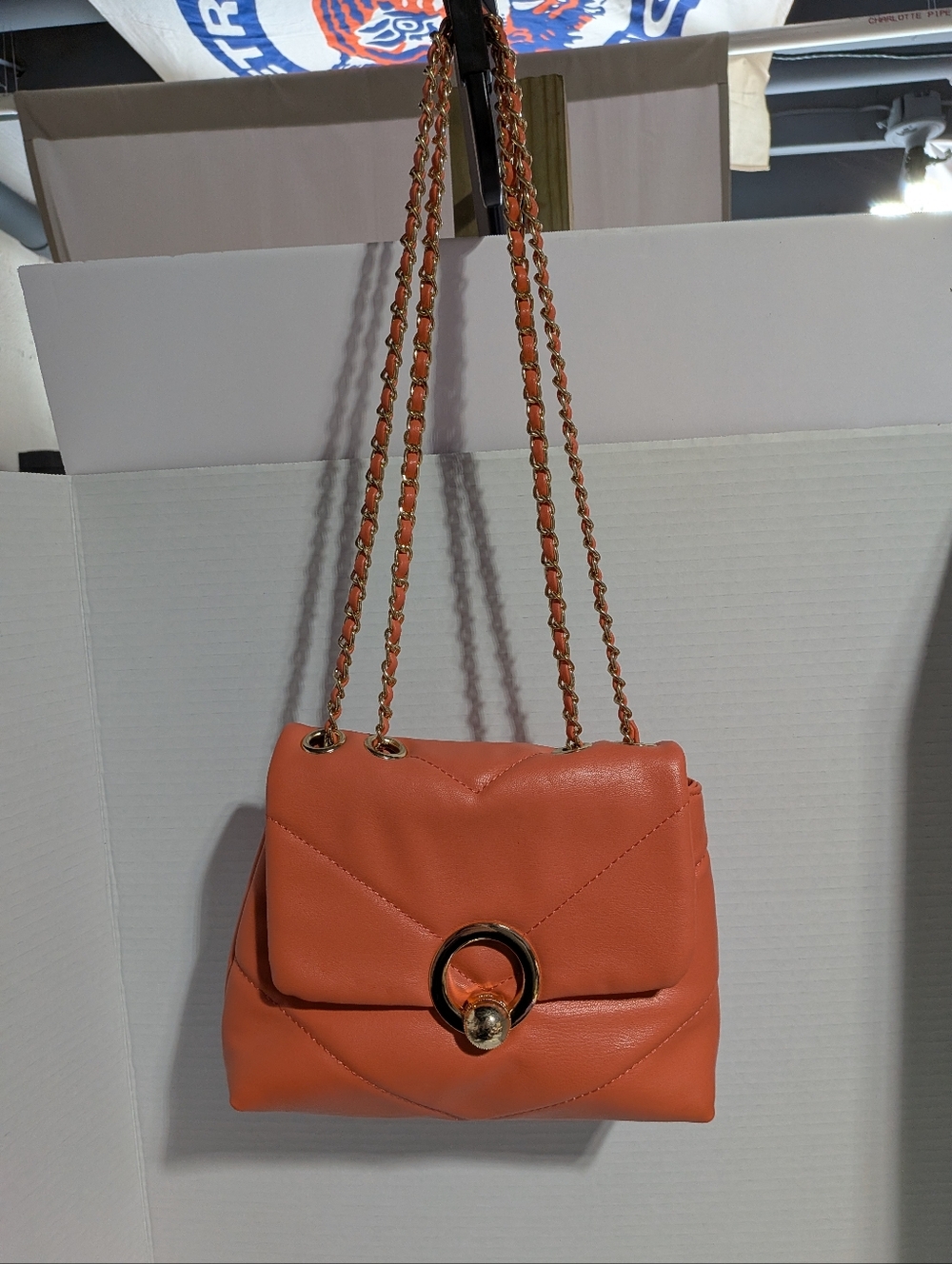Chic Quilted Orange Shoulder Bag with Gold Chain